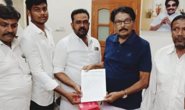 தமிழ்நாடு முஸ்லிம் முன்னேற்றக்கழகம் மற்றும் மனிதநேய மக்கள் கட்சி சார்பாக அமைச்சரிடம் மனு