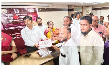 தமுமுக - வின் சிறந்த இரத்த தான சேவையை பாராட்டி சான்றிதழ் வழங்கிய மாவட்ட ஆட்சியர்