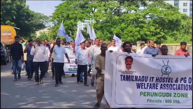 ஓ.எம்.ஆர்.சாலையில் விடுதி நடத்தும் உரிமையாளரிடம் பணம் கேட்டு தராததால் தாக்கியதாக அதிமுக பிரமுகர்கள் மீது 5 பிரிவுகளின் கீழ் வழக்குப்பதிவு.