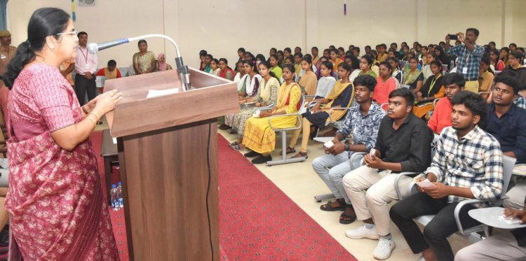 திண்டுக்கல் எஸ்.எஸ்.எம்.பொறியியல் மற்றும் தொழில் நுட்பக் கல்லூரியில் வாக்காளர் விழிப்புணர்வு நிகழ்ச்சி