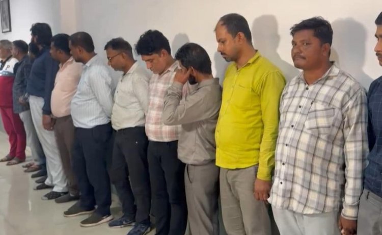 குஜராத்தில் போலியாக மருத்துவக் கல்வி வாரியம் நடத்தி சான்றிதழ் வழங்கி வந்த கும்பல் கைது.!