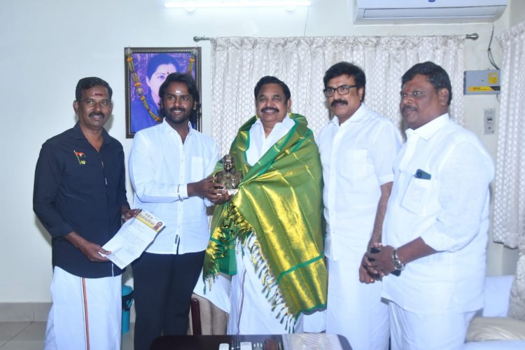 அதிமுக பொதுச்செயலாளர் எடப்பாடி கே.பழனிச்சாமிக்கு தே.மு.தி.க.அழைப்பு