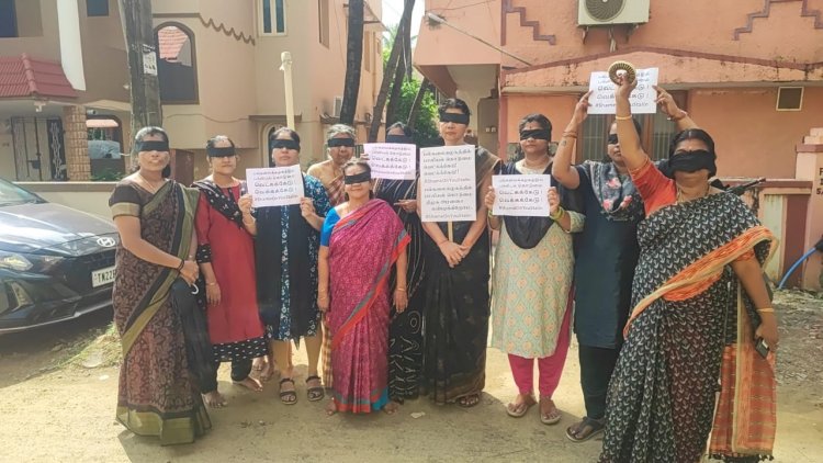 பாலியல் வன்கொடுமை செய்யப்பட்ட அண்ணா பல்கலைகழக மாணவிக்கு நீதிகேட்டு கண்ணை கட்டிக் கொண்டு, கையில் சிலம்புடன் பாஜக மகளிரணியினர் அமைதி போராட்டம்.!