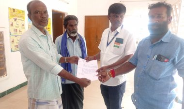 வட்டார வளர்ச்சி அலுவலர் மீது நடவடிக்கை எடுக்க கோரி மனு கொடுத்ததால் பரபரப்பு.