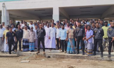 மல்லிப்பட்டினத்தில் மீனவர்களுக்கு கடற்படை சார்பில் விழிப்புணர்வு நிகழ்ச்சி.!