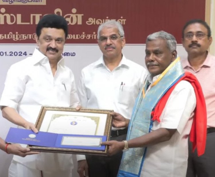 அண்ணல் அம்பேத்கர் விருது பெற்றவர் சண்முகம்.! முதலமைச்சர் மு.க.ஸ்டாலின் வாழ்த்து.!