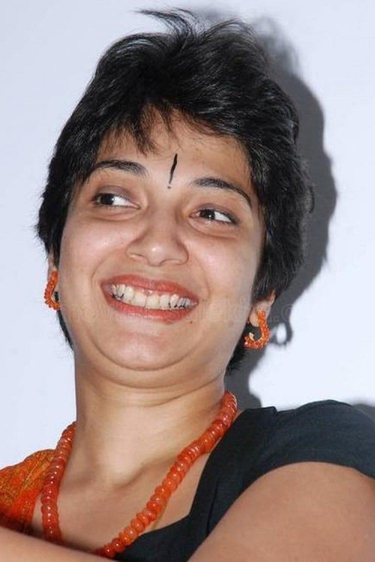 பேட் கேர்ள் திரைப்படம் குறித்து மதுவந்தி கருத்து.!