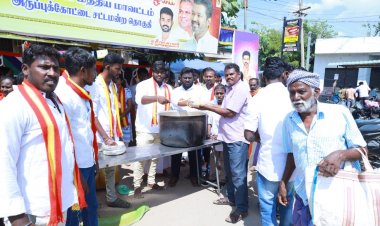 விருதுநகர் அருப்புக்கோட்டை பகுதியில் த வெ க இரண்டாம் ஆண்டு துவக்க விழா.!