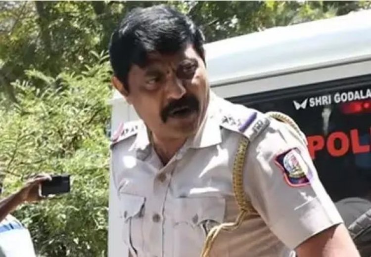 சீமான் வீட்டில் நேற்று நடந்த சம்பவத்தில் ஈடுபட்ட ஆய்வாளருக்கு பிடி வாரண்ட் பிறப்பித்தது நீதிமன்றம்.!