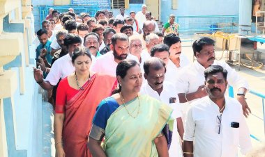 திருப்பாற்கடல் அருள்மிகு ஸ்ரீ பிரசன்ன வெங்கடேச பெருமாள் திருக்கோவிலில் பிரேமலதா விஜய்காந்த் சாமி தரிசனம்.!