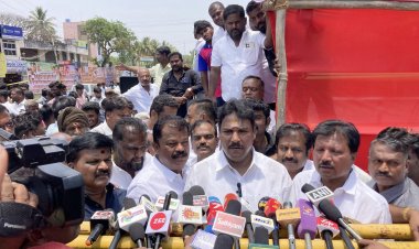 ஒசூர் மாநகராட்சியின் நிர்வாக முறைகேடுகளை கண்டித்து அதிமுக சார்பில் நடந்த மாபெரும் கண்டன ஆர்ப்பாட்டம்.!