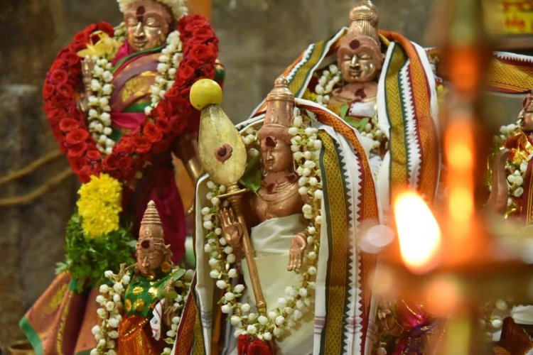 அருள்மிகு திருக்குற்றாலநாத சுவாமி திருக்கோயிலில் சித்திரை விசு தீர்த்தவாரி நிகழ்ச்சி.!