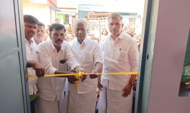 பல்நோக்கு கட்டிடத்தை திறந்து வைத்து உணவு பொருட்களை வழங்கிய அதிமுக துணை பொதுச்செயலாளர்..!