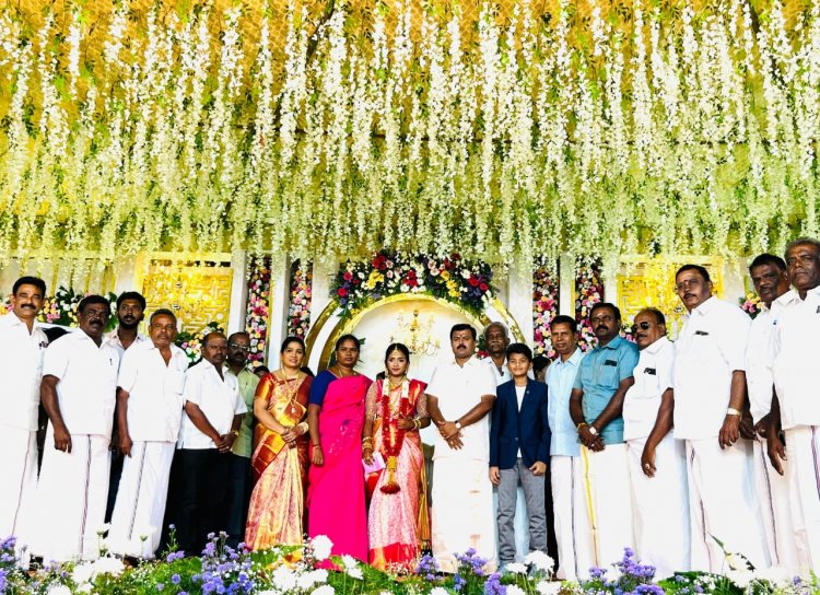 கீழப்பாவூரில் அதிமுக முன்னாள் எம் பி பிரபாகரன் இல்ல விழா .!