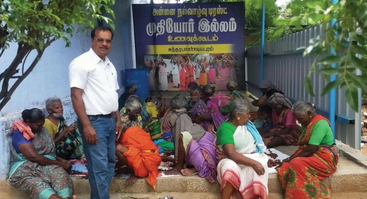 முதியோர் இல்லத்தில் உணவு சாப்பிட்ட 4 பேர் பலி. ! இல்லத்தை சீல் வைத்த அதிகாரிகள். !