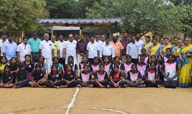 அரசு மேல்நிலைப் பள்ளியில் சரக அளவிலான கைப்பந்து போட்டி துவக்க விழா !