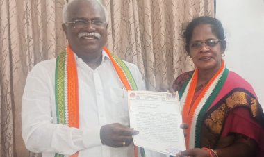 கோவில் திருவிழாக்களில் கலை நிகழ்ச்சிகள் நடத்த நேரம் அதிகரிக்க கோரி நெல்லை எம்பி யிடம், கடையம் வட்டார மகளிர் காங்கிரஸ் தலைவி சீதாலட்சுமி கோரிக்கை மனு .!