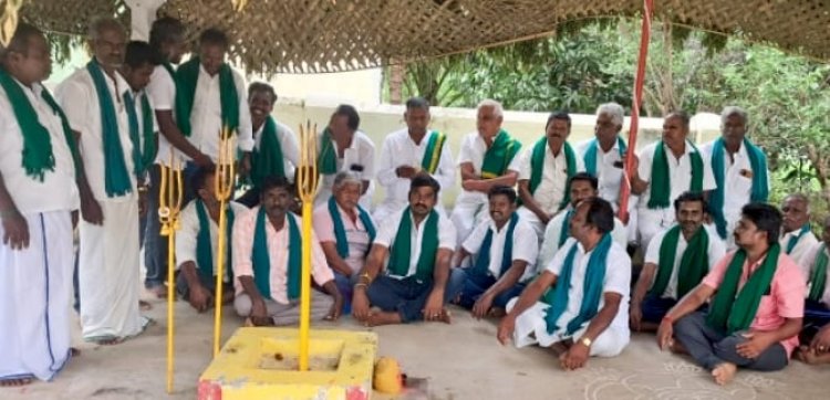 கே. ஆர்.பி அணையின் வலது, மற்றும் இடது புறக் கால்வாய்களை முறையாக தூர்வாரப் படாததைத் கண்டித்த்து ஆர்ப்பாட்டம். !