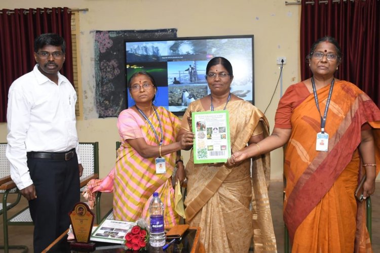 குற்றாலம் ஸ்ரீ பராசக்தி மகளிர் கல்லூரியில் புத்தகங்கள் வெளியிட்டு விழா .!