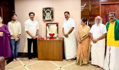 எம்.எல்.ஏ. மதியழகனின் தாயாருடைய திருஉருவப் படத்திற்கு  தமிழக பள்ளி கல்வித்துறை அமைச்சர் மாலை அணிவித்து மரியாதை செலுத்தினார் .!