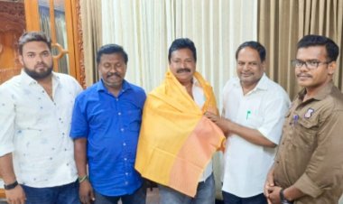 சமுக நுகர்வோர் பாதுகாப்பு நலச் சங்கத்தின் மாநில தலைவராக பொறுப்பேற்றுள்ள எஸ்.கே. நவாப்பை சங்கத்தின் பொதுச்செயலாளர் வாழ்த்தினார்.!