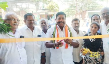 குற்றாலத்தில் சட்டமன்ற உறுப்பினர் தொகுதி மேம்பாட்டு நிதியில் புதிய நியாய விலை கடை .!