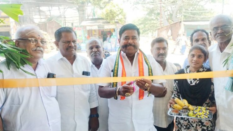 குற்றாலத்தில் சட்டமன்ற உறுப்பினர் தொகுதி மேம்பாட்டு நிதியில் புதிய நியாய விலை கடை .!