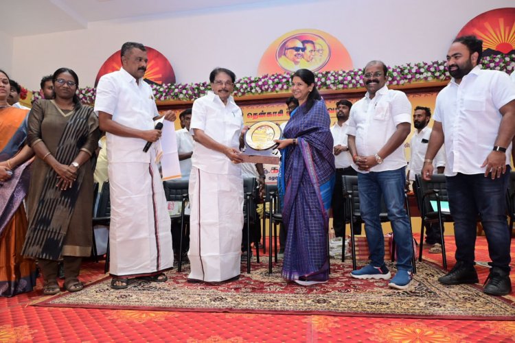 திராவிட மாடல் ஆட்சி தொடர பாக முகவர்கள் கவனமுடன் செயல்பட வேண்டும் என குற்றாலத்தில் கனிமொழி எம்.பி. பேச்சு .!