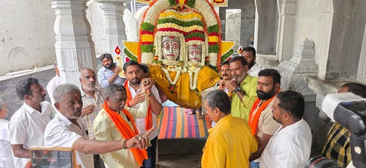 கிராம தேவதை கோட்டை மாரியம்மன் கோவிலில் சிறப்பு பூஜைகள்.!