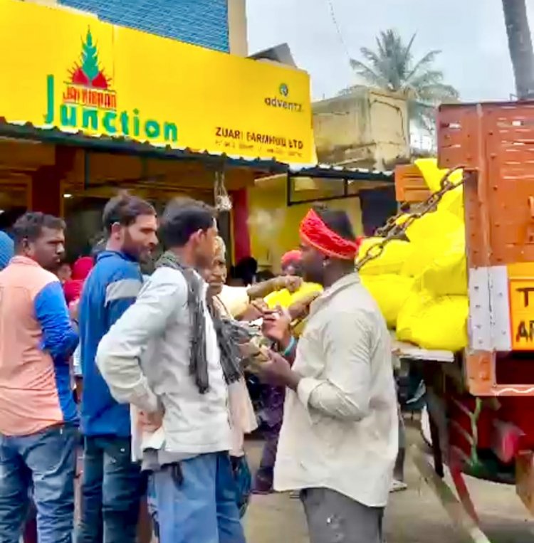 கிருஷ்ணகிரி மாவட்டத்தில் முதல் போக சாகுபடிக்கு தேவையான யூரியா கிடைக்காமல் விவசாயிகள் வேதனை.!
