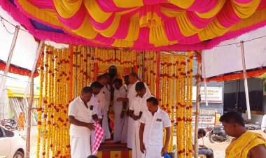 தென்காசியில் மதிமுக சார்பில் தேவர் சிலைக்கு மாலை அணிவிப்பு.!