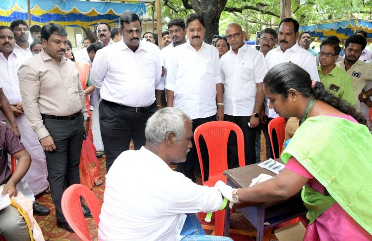 "நலம் காக்கும் ஸ்டாலின்" திட்ட மருத்துவ முகாம் .!