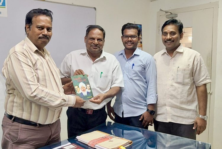 ஆவின் பொது மேலாளர் சிவகுமாரை சமுக நுகர்வோர்பாதுகாப்பு நல சங்கத்தின் மாநில பொதுசெயலாளர் நேரில் சந்தித்து வாழ்த்து.!