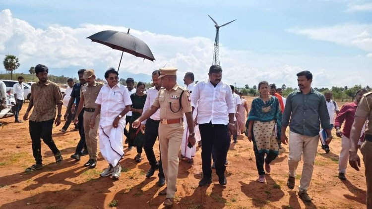 தென்காசி மாவட்டத்திற்கு முதல்வர் வருகை அமைச்சர் கே கே எஸ் எஸ் ஆர் ராமச்சந்திரன் நிகழ்ச்சி நடைபெறும் இடத்தினை பார்வையிட்டார் .!