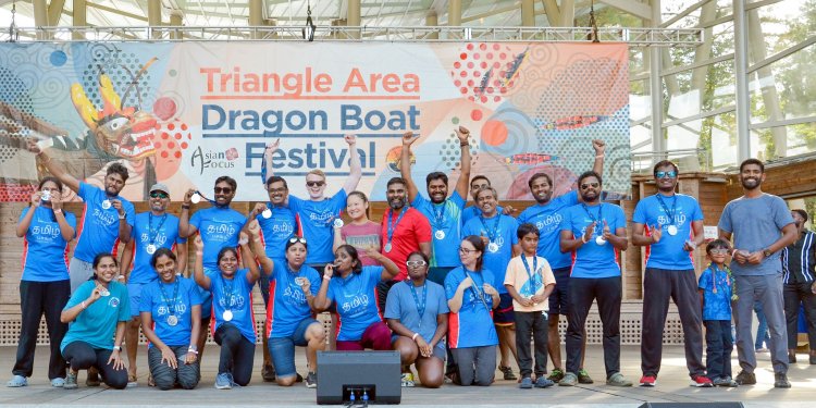 கேரியில் நடைபெற்ற ஆசியா விழாவின் 10வது ஆண்டில், எங்கள் 'தமிழ் பசங்க' டிராகன் படகு (Dragon Boat) குழு பங்கேற்று வெள்ளி பதக்கம் வென்றது.!