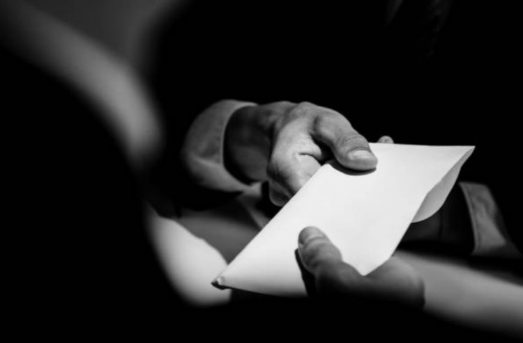 பணம் பெற்றுக் கொண்டு அரசு வேலை, ஊழல் புகாரில் பாஜக ஒடிசா அரசு.!