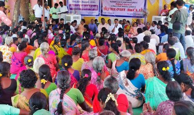 பர்கூர் தெற்கு ஒன்றியம், அஞ்சூர் ஊராட்சியில் உள்ளாட்சிகள் தினத்தை முன்னிட்டு கிராமசபா  கூட்டம்.!