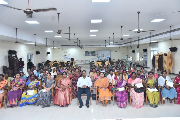 சமூக நலன் மற்றும் மகளிர் உரிமைத்துறை மற்றும் வெற்றி நிச்சயம் திட்டத்தின் மூலமாக இலவச தையல் பயிற்சி வழங்கப்பட்டது.!