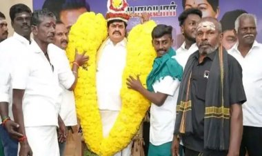 திமுக வில் இருந்து விலகி அதிமுக வில் வர்த்தகர் அணி பொறுப்பாளர் உட்பட 200 ற்கும் மேற்பட்டோர் இணைந்தனர். !