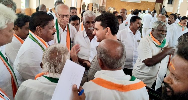 கிருஷ்ணகிரி கிழக்கு மாவட்டத்திற்கு உட்பட்ட காவேரிப்பட்டினம் பகுதியில் நடைபெற்ற காங்கிரஸ் ஆலோசனைக் கூட்டம்.!