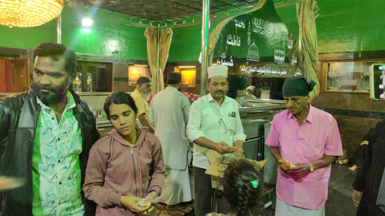 ஹஸ்ரத் சையத் பாஷா தர்காவில் ஹஸ்ரத் மௌலா அலியின் பிறந்த நாளினை முன்னிட்டு சிறப்பு தூவா  நடைபெற்றது.!