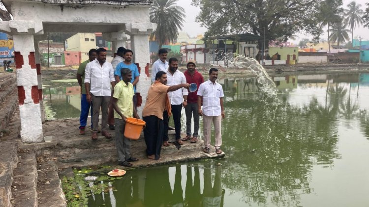 பாக்டீரியா தொழில் நுட்பத்தில் பச்சைக் குளம் தூய்மைப்படுத்தும் பணி துவக்கி வைப்பு.!
