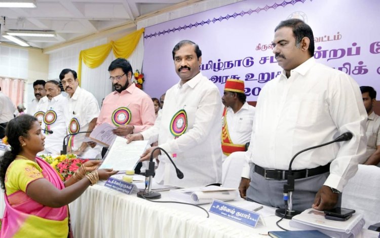 வருவாய்த்துறை, மாவட்ட தொழில் மையம், முன்னோடி வங்கி, மகளிர் திட்டம் சார்பாக 58 பயனாளிகளுக்கு ரூ.2 கோடியே 47 இலட்சத்து 36 ஆயிரம் மதிப்பிலான நலத்திட்ட உதவிகளை தமிழ்நாடு சட்டமன்றப் பேரவை அரசு உறுதிமொழிக் குழுத்தலைவர் வழங்கினார்.!