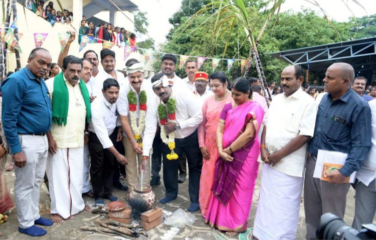 அரசு மகளிர் கலைக்கல்லூரி வளாகத்தில், சுற்றுலா வளர்ச்சி கழகம் சார்பாக பொங்கல் கொண்டாட்டம். !