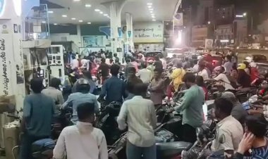 பெட்ரோல், டீசல் தட்டுப்பாடு வதந்தி: பங்க்குகளுக்கு படையெடுக்கும் வாகன ஓட்டிகள்.!