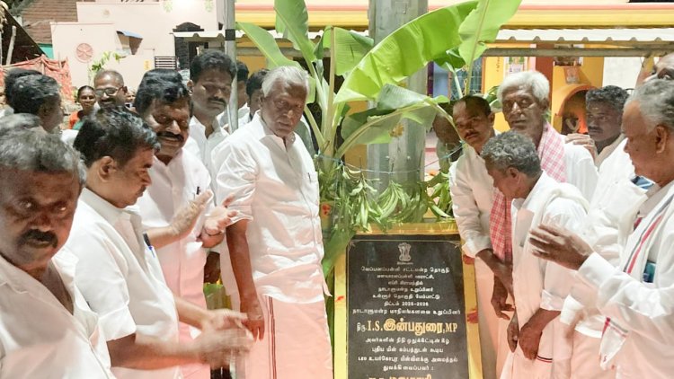 கிராம மக்களின் கோரிக்கையை ஏற்று உயர் கோபுர மின்விளக்குகளை அமைத்துக் கொடுத்த அதிமுக துணைப் பொதுச்செயலாளர் எம் எல் ஏ கே பி முனுசாமி.