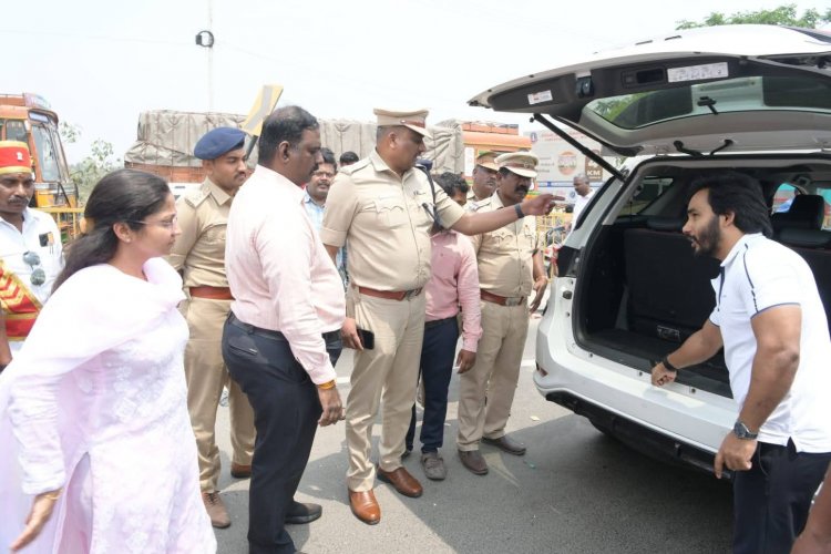 ஓசூர் எல்லையில் அதிர்ச்சி சம்பவம் | ₹2.35 கோடி #பணம் பறிமுதல் | தேர்தல் பறக்கும் படை.!