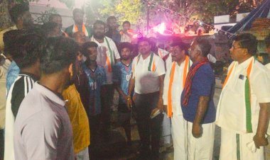 ஆலப்பட்டியில் டாக்டர் அம்பேத்காரின் பிறந்த நாளினை முன்னிட்டு மாணவர் காங்கிரஸ் கட்சி சார்பில் இரவு நேரங்களிலும் தடையின்றி  விளையாட்டுப் பயிற்சிகளை மேற்கொள்ள மின் விளக்குகள். !