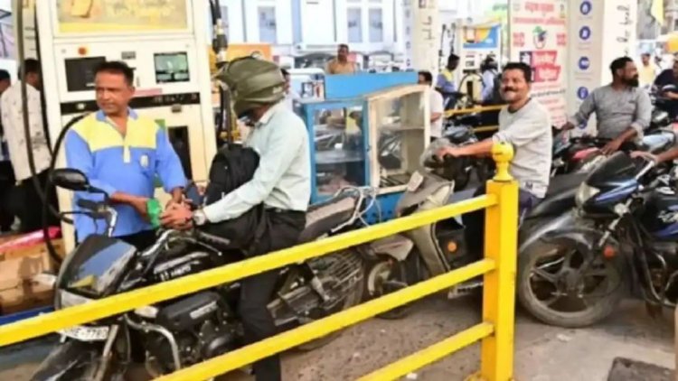 பெட்ரோல், டீசல் தட்டுப்பாடு காரணமாக ஷெல் இந்தயா நிறுவனம் டீசல் லிட்டருக்கு ரூ.25, பெட்ரோல் லிட்டருக்கு ரூ.7.41 உயர்வு. !